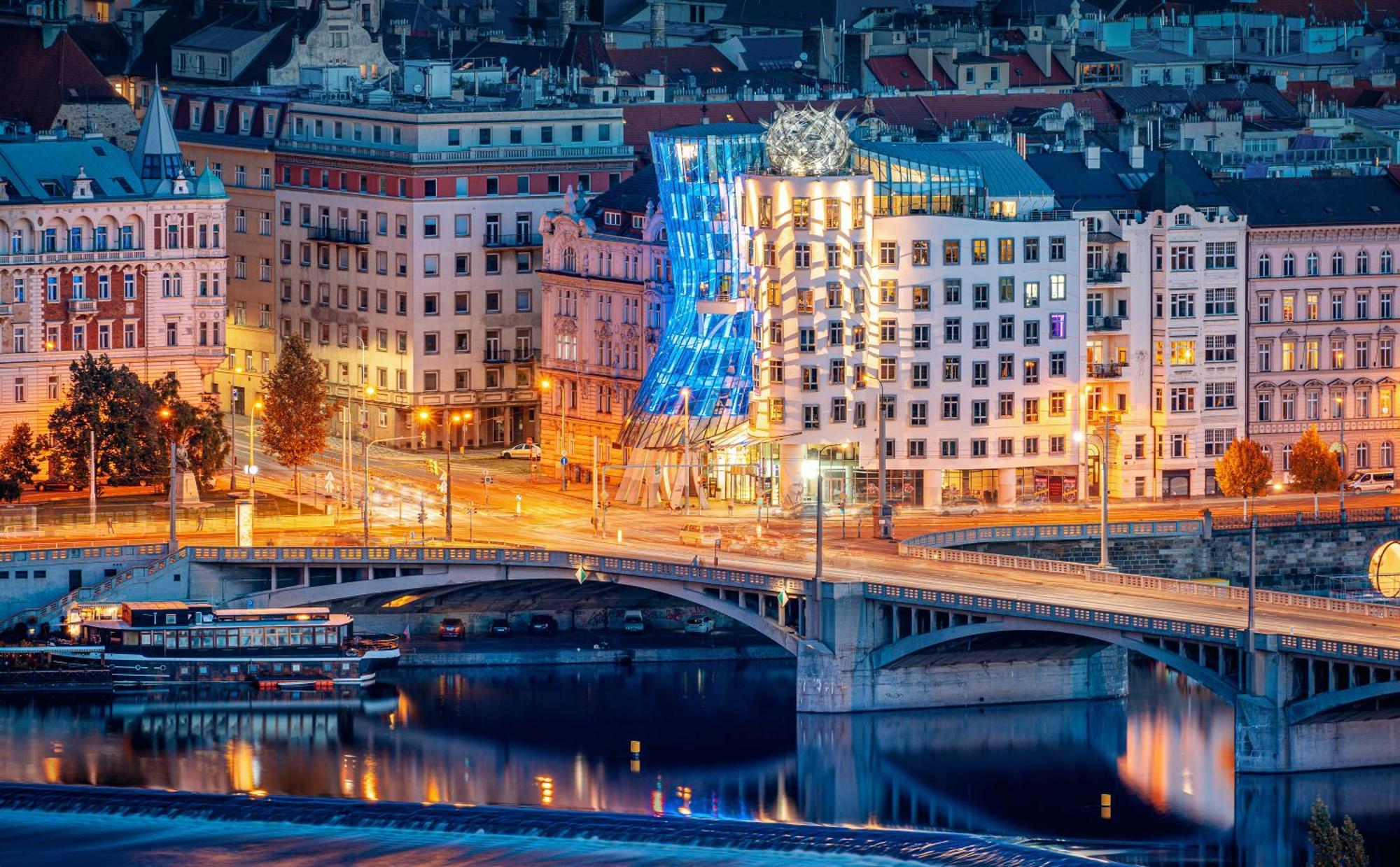 Dancing House - Tancici Dum Отель Прага