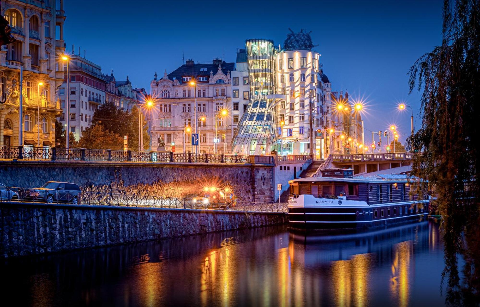 Dancing House - Tancici Dum Prag