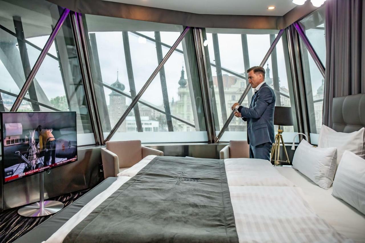 Dancing House - Tancici Dum 4* Prag